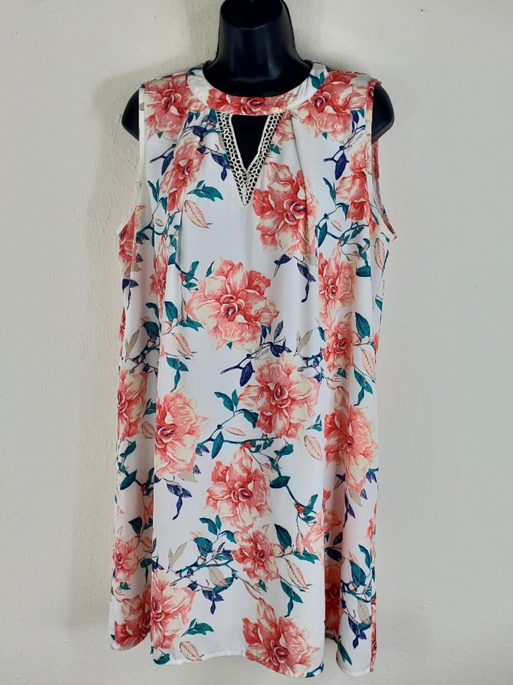 Peach Love California Red Floral Dress Women’s Size XL Flowy Pull-Over